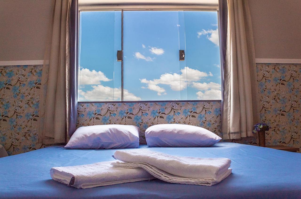 Pouso Oliveira Suites Sao Joao Batista do Gloria Ngoại thất bức ảnh