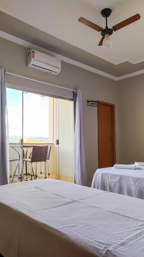 Pouso Oliveira Suites Sao Joao Batista do Gloria Ngoại thất bức ảnh
